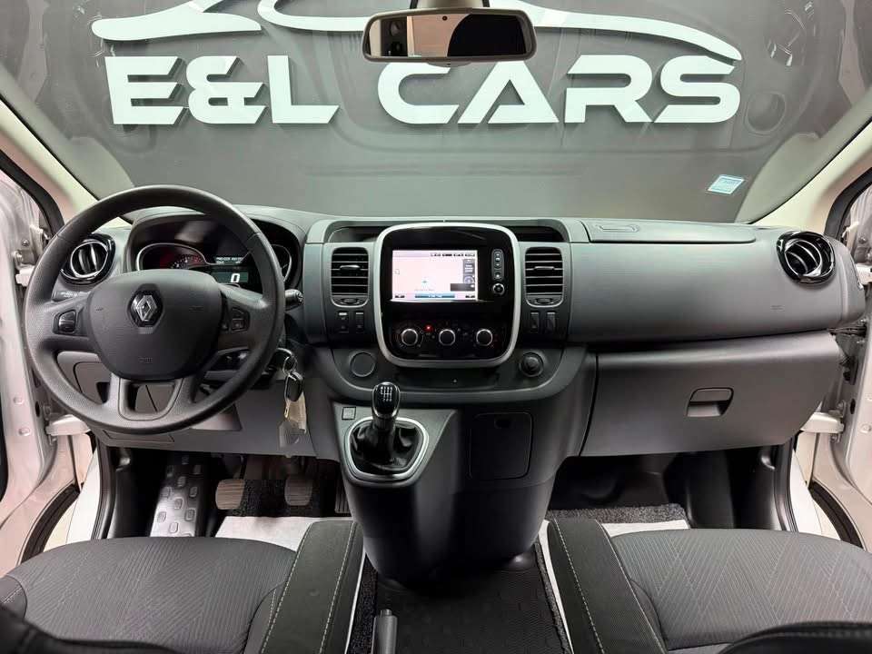 Renault Trafic Trafic 2.0 Blue dCi 5 places / double cabine **12 mois de garantie**