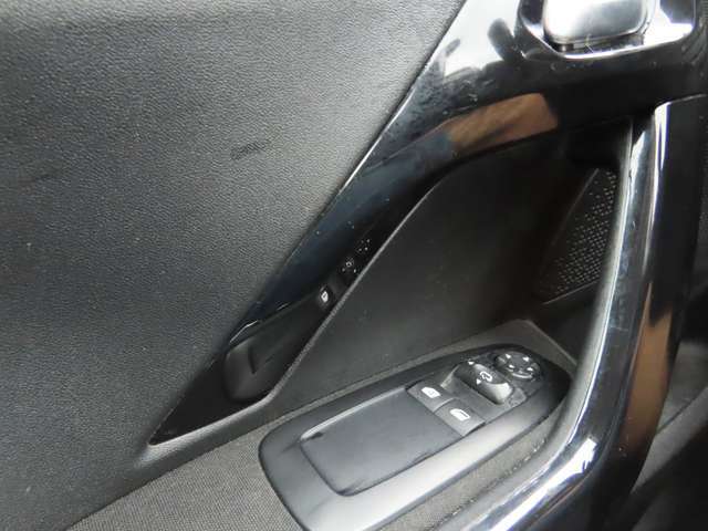Peugeot 208 208 1.2 PureTech Allure S