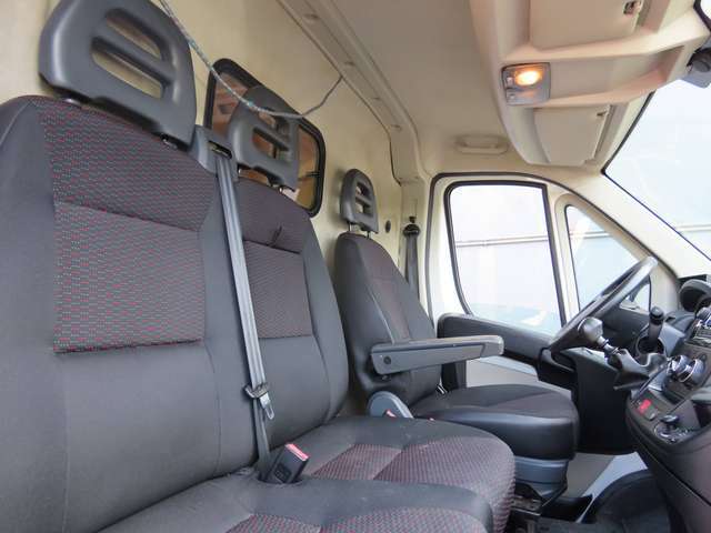 Peugeot Boxer 2.0 BlueHDi L3H2 Utility S/S