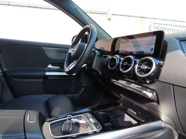 Mercedes-Benz GLA 180 GLA 180 Business Line