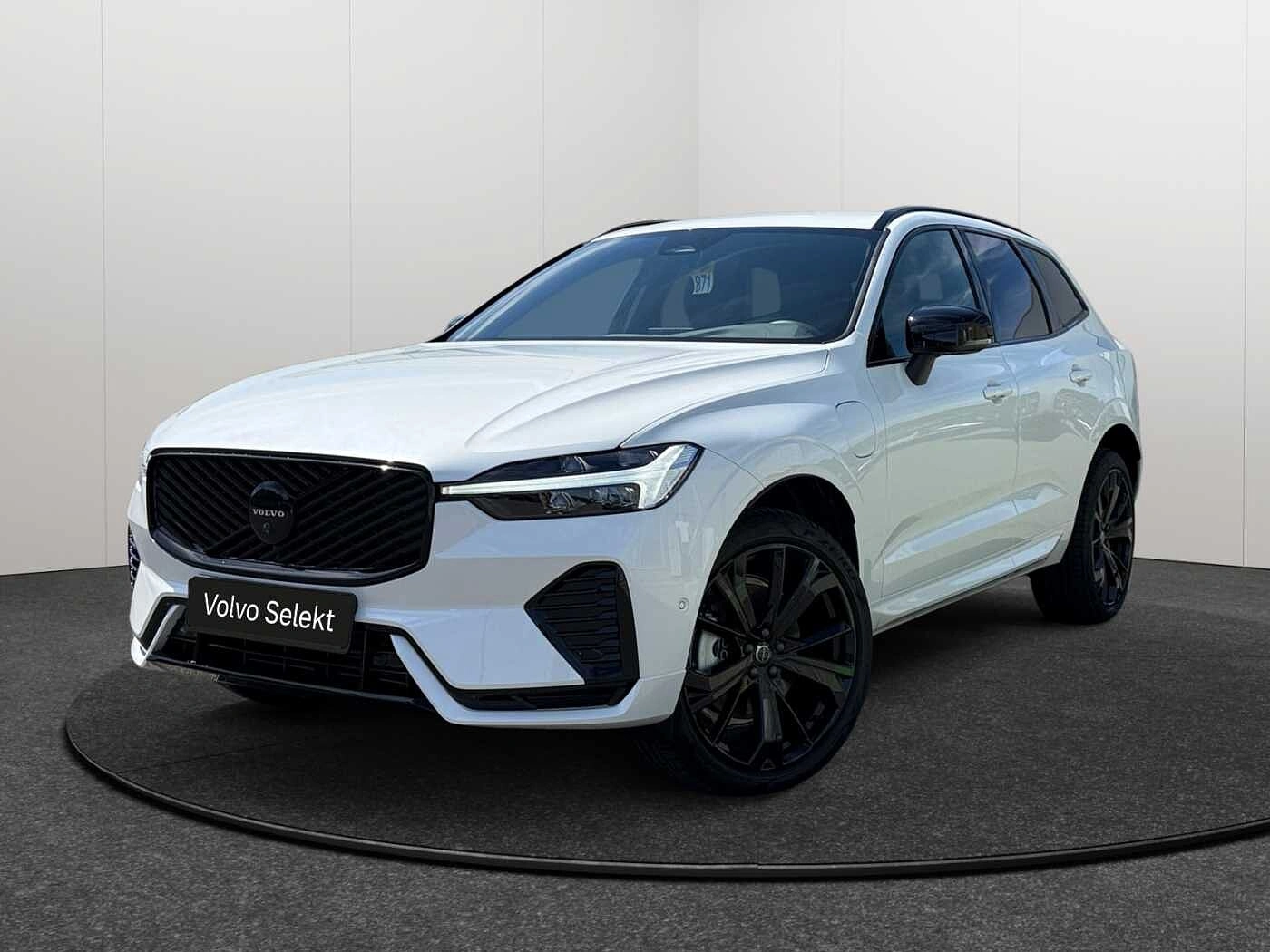 Volvo XC60 Black Edition Plus, T6 AWD Plug-in Hybrid, Elektrisch/Benzin