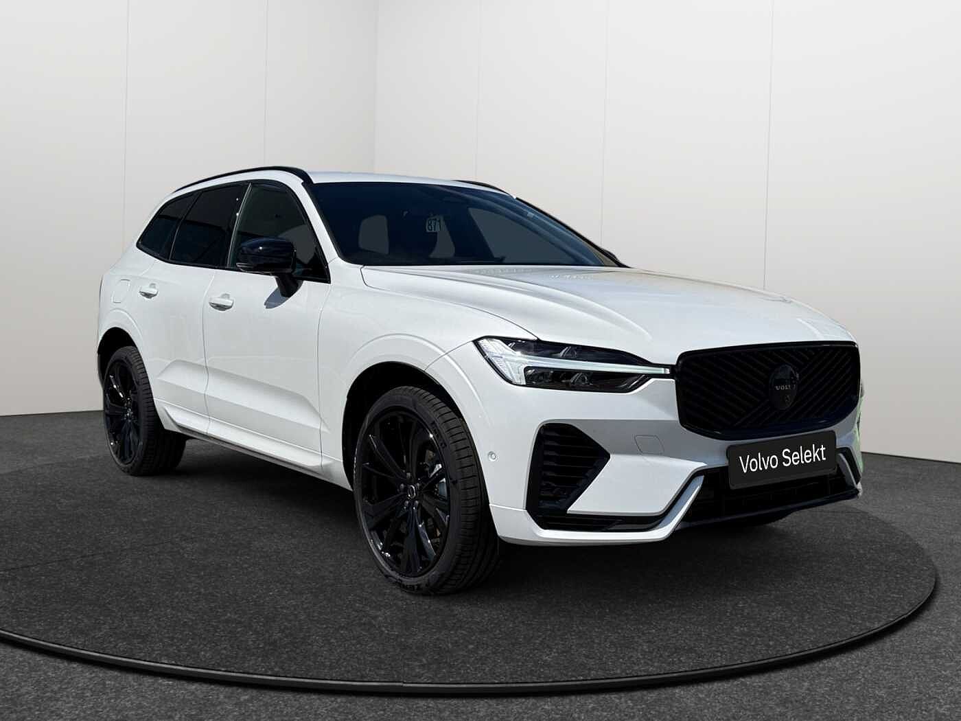 Volvo XC60 Black Edition Plus, T6 AWD Plug-in Hybrid, Elektrisch/Benzin