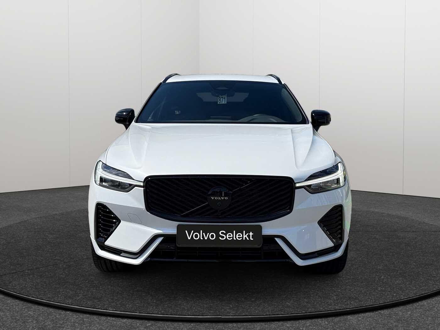 Volvo XC60 Black Edition Plus, T6 AWD Plug-in Hybrid, Elektrisch/Benzin