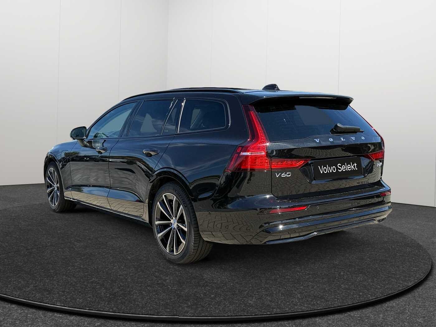 Volvo V60 Plus, T6 AWD Plug-in Hybrid, Elektrisch/Benzin, Dark
