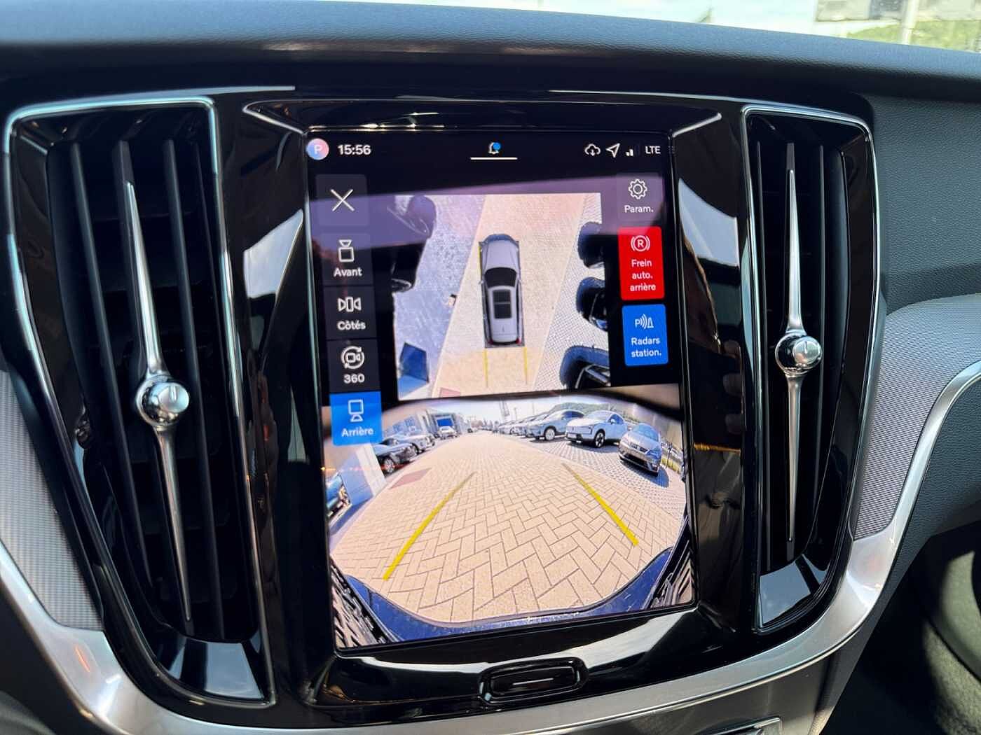 Volvo V60 Plus, T6 AWD Plug-in Hybrid, Elektrisch/Benzin, Dark