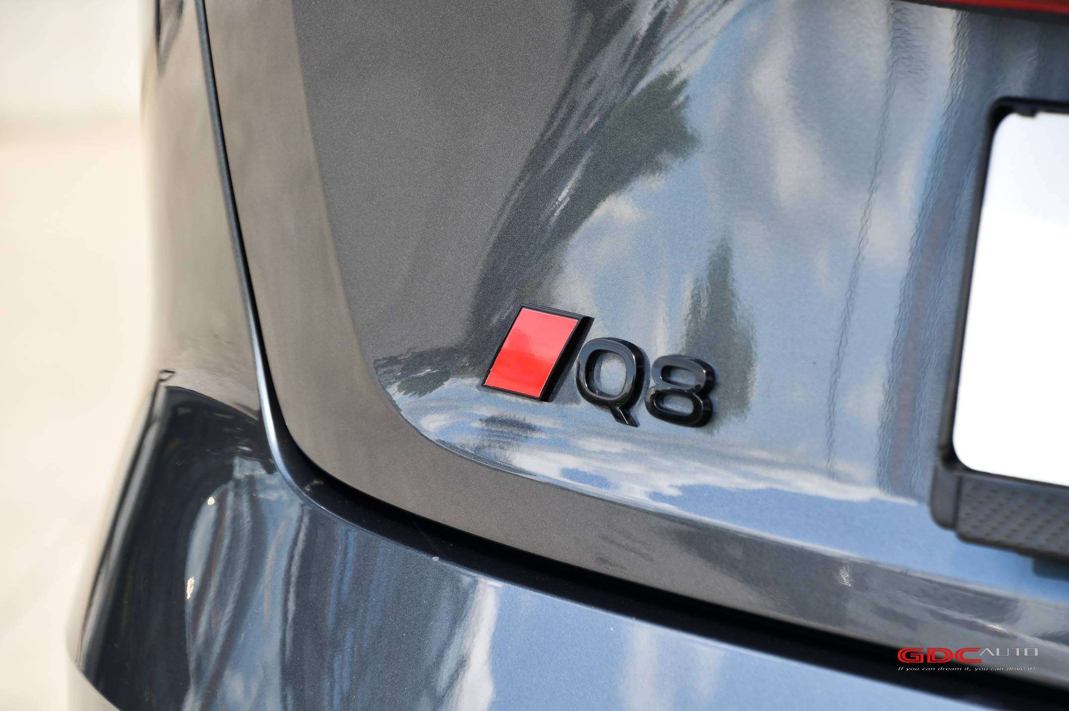 Audi Q8 e-tron Q8 Sportback e-Tron l 106 kWh l Quattro l S line l Camera l Panodak l Trekhaak