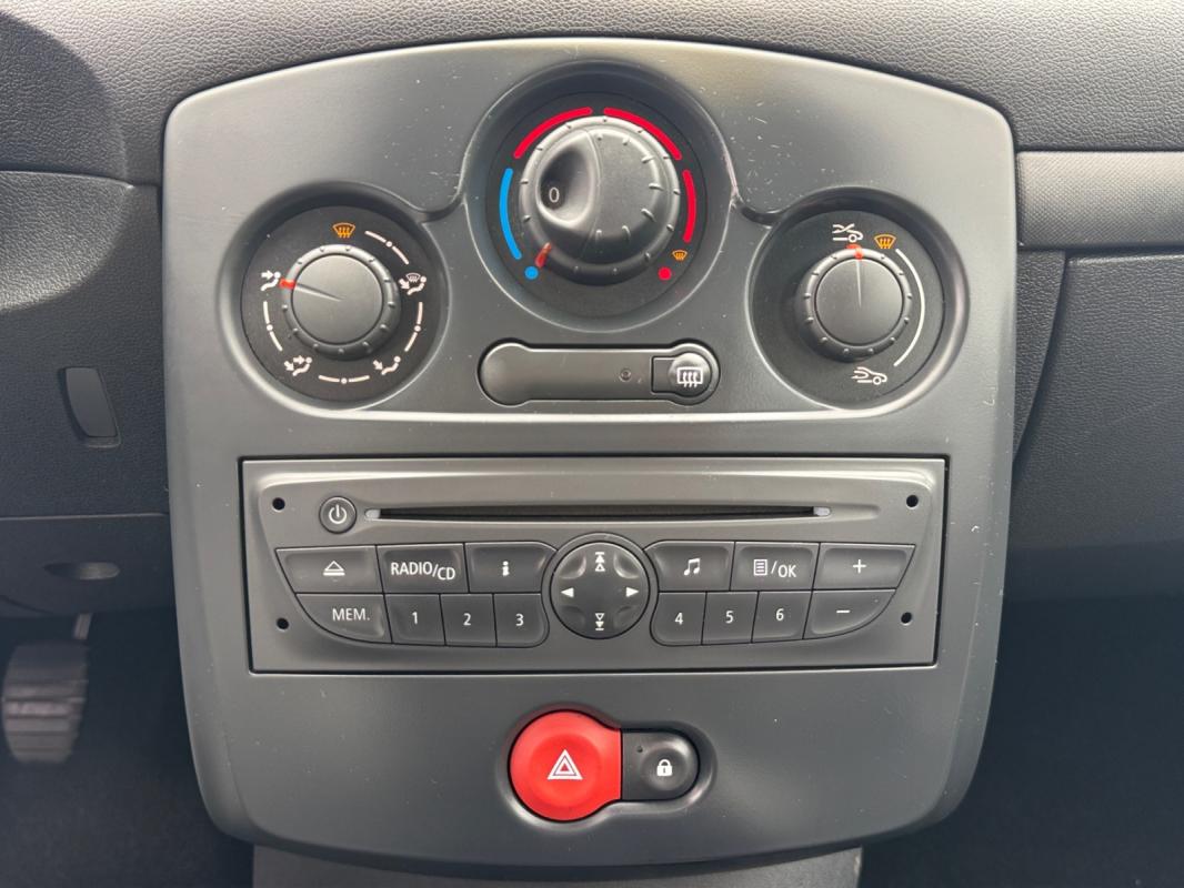 Renault Clio III 1.2 16V 75 GPL Access 10000KM/GARANTIE 12 MOIS
