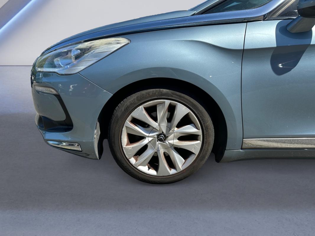 Citroen Ds5 EXECUTIVE -HDi 115 / sièges chauffants - massants Full entretient Garantie 12 mois