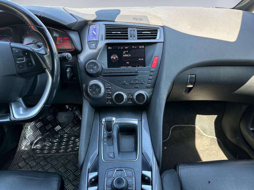 Citroen Ds5 EXECUTIVE -HDi 115 / sièges chauffants - massants Full entretient Garantie 12 mois