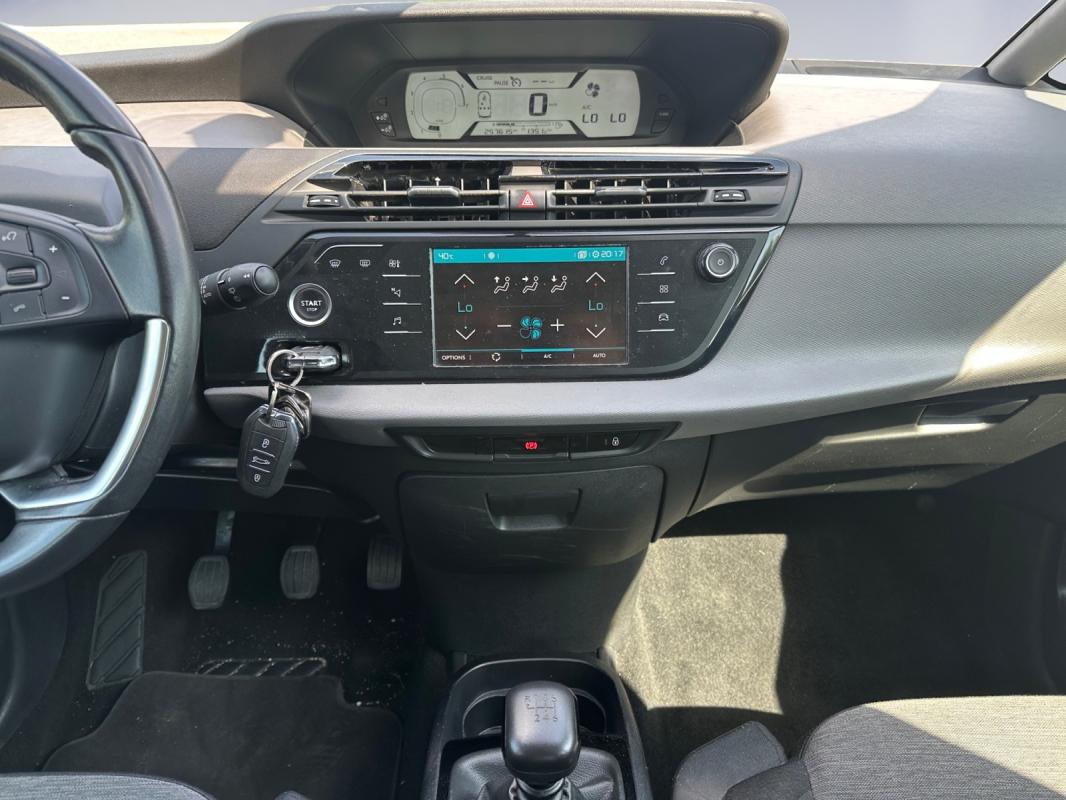 Citroen C4 HDi 130CH Live 1ERE MAIN