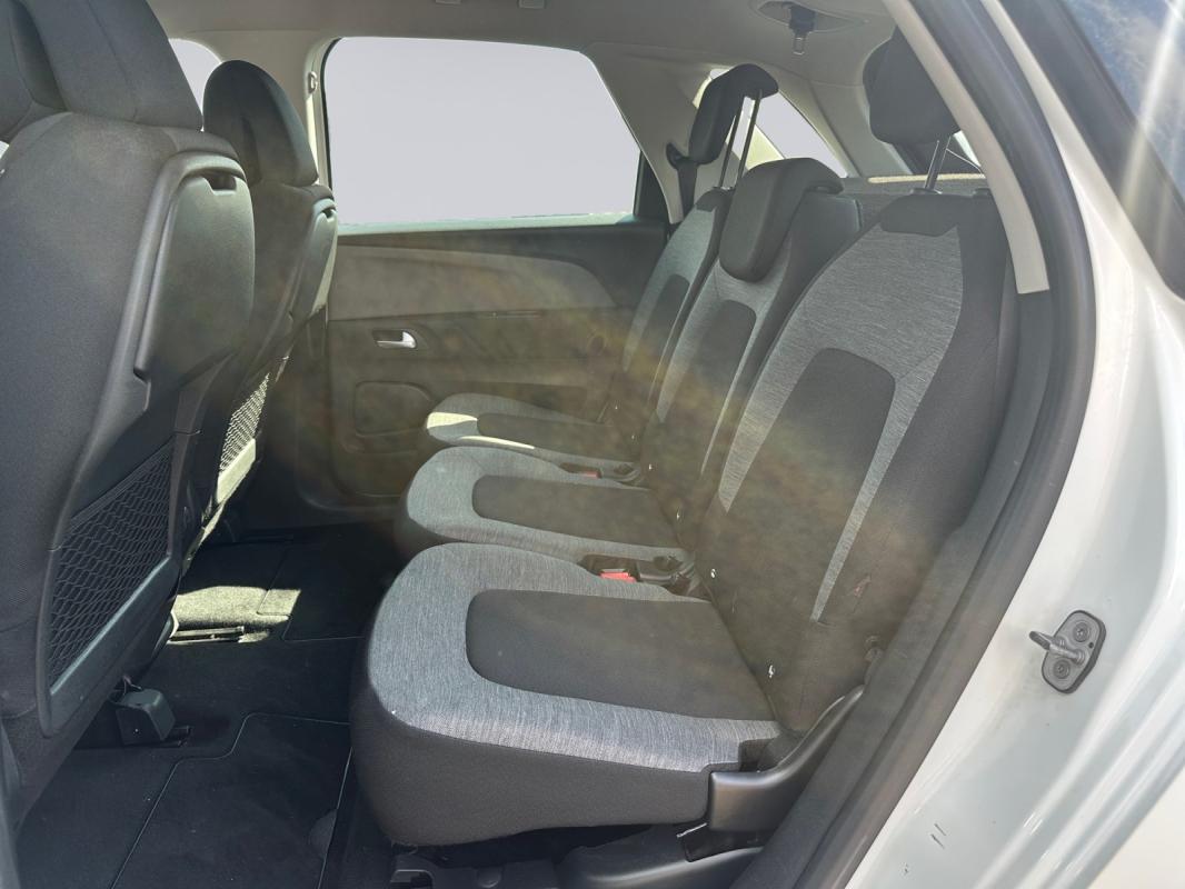Citroen C4 HDi 130CH Live 1ERE MAIN
