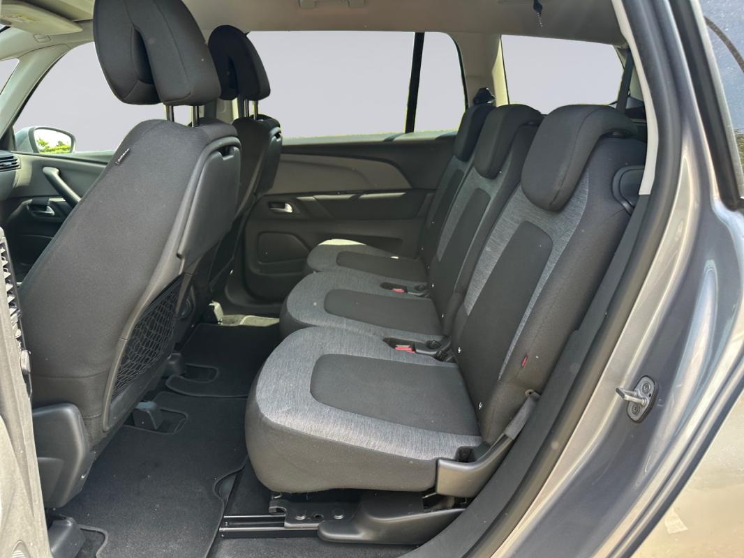 Citroen C4 BlueHDi 130 7 places SS EAT8 Origins / Régulateur de vitesse CarPlay garantie 12 Mois