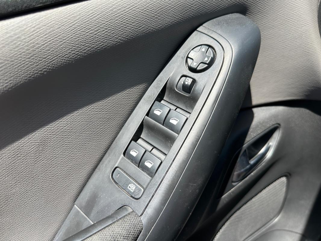Citroen C4 BlueHDi 130 7 places SS EAT8 Origins / Régulateur de vitesse CarPlay garantie 12 Mois