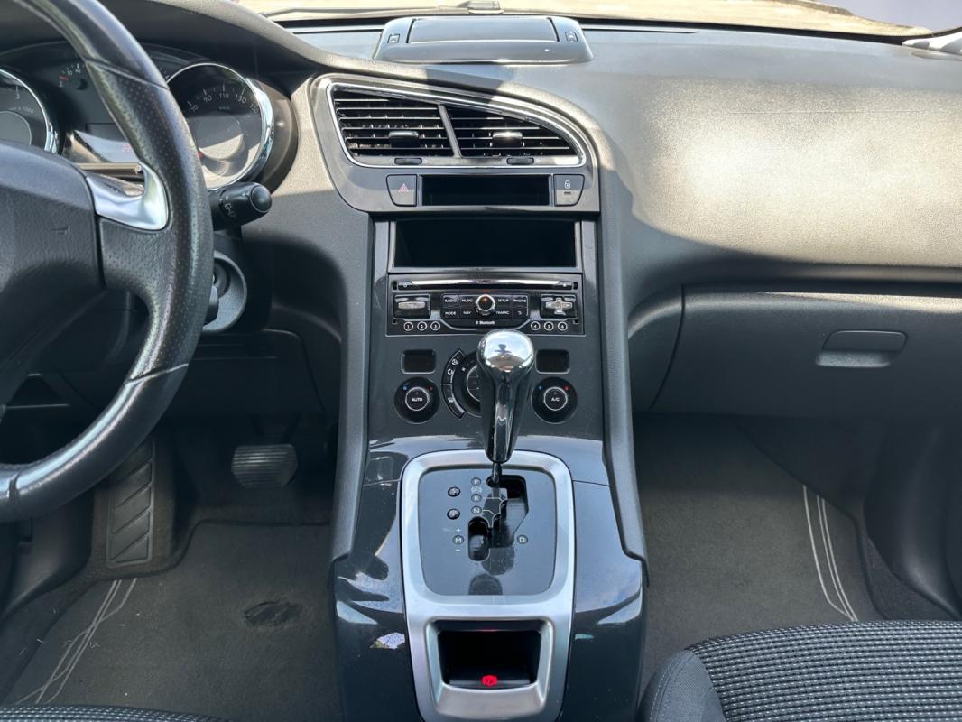 Peugeot 5008 1.6 BlueHDi 120ch SS EAT6 7 Places Allure