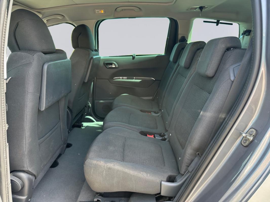 Peugeot 5008 1.6 BlueHDi 120ch SS EAT6 7 Places Allure