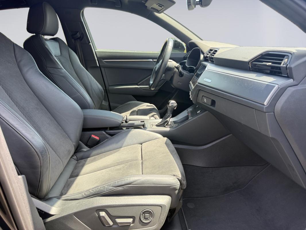 Audi Q3 35 TDI 150 ch S tronic 7 S line / VIRTUAL COCKPIT RÉGULATEUR ADAPTATIF GARANTIE 12 MOIS