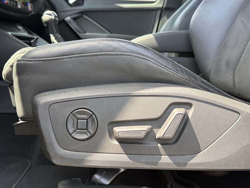 Audi Q3 35 TDI 150 ch S tronic 7 S line / VIRTUAL COCKPIT RÉGULATEUR ADAPTATIF GARANTIE 12 MOIS