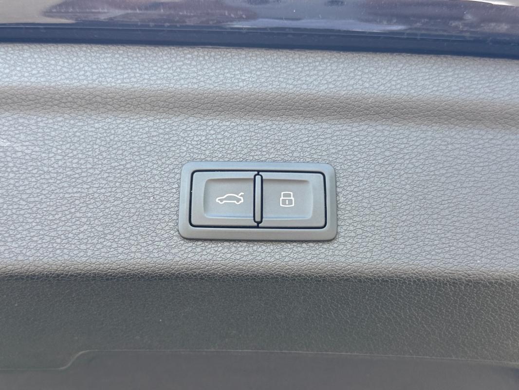 Audi Q3 35 TDI 150 ch S tronic 7 S line / VIRTUAL COCKPIT RÉGULATEUR ADAPTATIF GARANTIE 12 MOIS