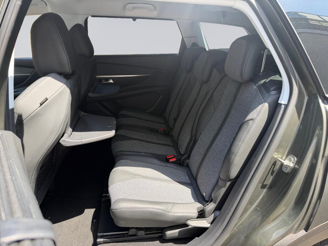 Peugeot 5008 130ch EAT8 Allure 73 500 KM 1ERE MAIN GARANTIE 12 MOIS