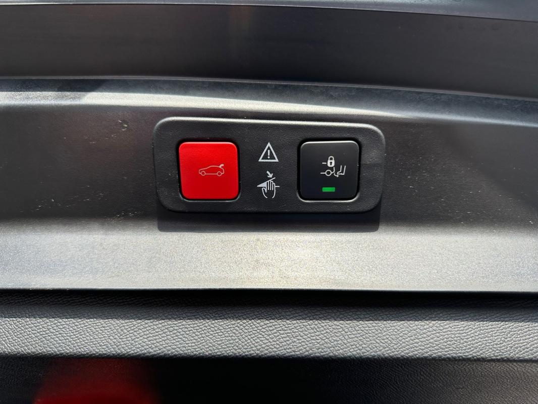 Peugeot 5008 130ch SS EAT8 Allure 7 PLACES / GARANTIE CONSTRUCTEUR 17 000KM