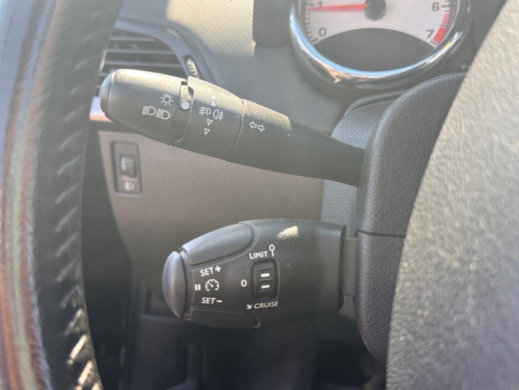 Peugeot 207 1.6 VTi 120ch Sport Pack / RÉGULATEUR DE VITESSE GARANTIE 12 MOIS