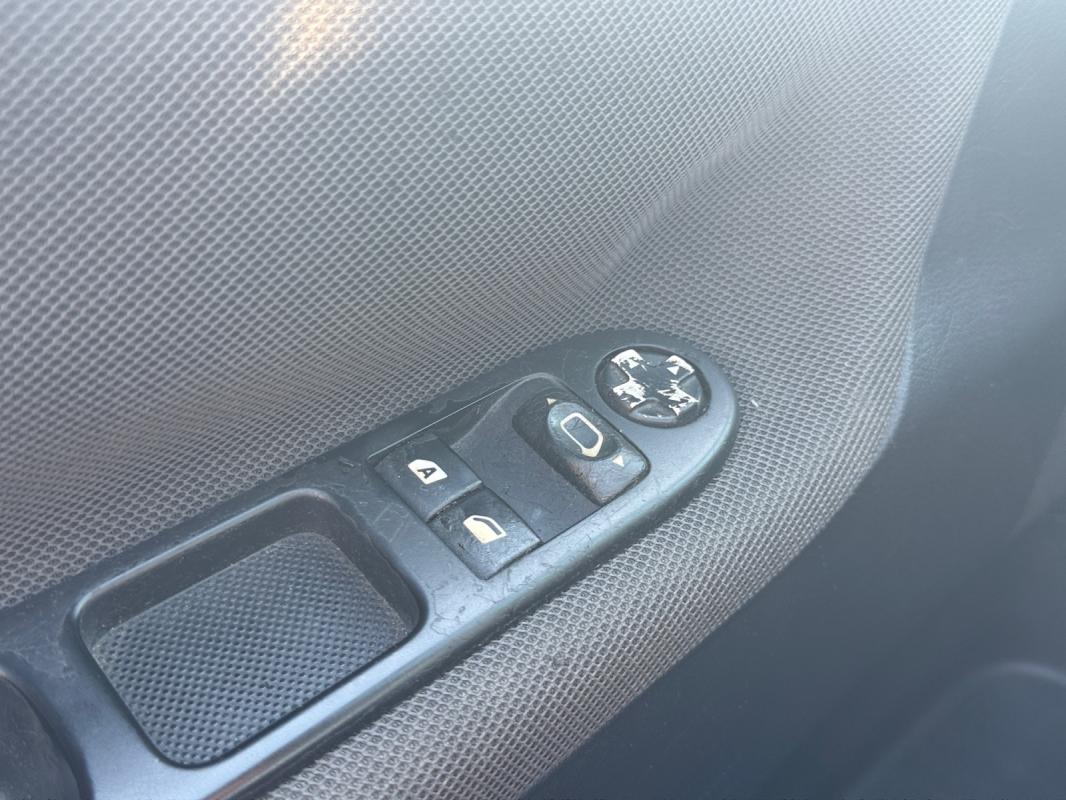 Peugeot 207 1.6 VTi 120ch Sport Pack / RÉGULATEUR DE VITESSE GARANTIE 12 MOIS