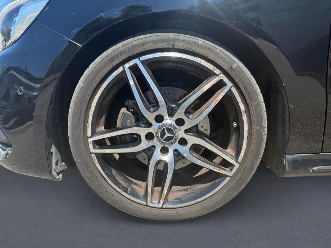 Mercedes-Benz Classe A 180 d / Toit ouvrant Entretient complet Garantie 12 Mois
