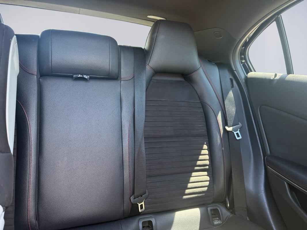 Mercedes-Benz Classe A 180 d / Toit ouvrant Entretient complet Garantie 12 Mois