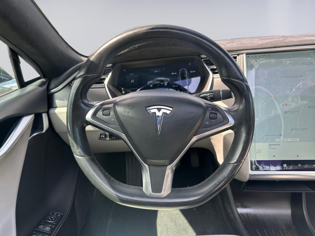 Tesla Model S 85D Dual Motor SUPERCHARGEUR GRATUIT/CONNEXION PREMIUM GRATUITE/GARANTIE 12 MOIS