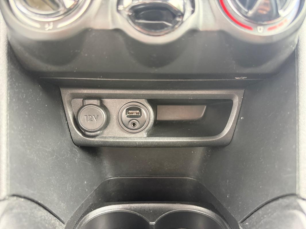 Peugeot 208 BlueHDi 100ch SS BVM5 / RÉGULATEUR DE VITESSE GARANTIE 12 MOIS