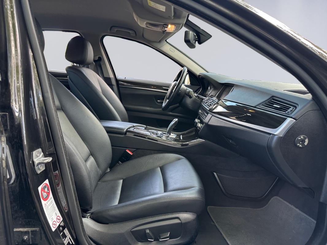 Bmw Serie 5 F10 LCI 525d 218 ch Luxury PREMIERE MAIN/ENTRETIEN BMW/GARANTIE 12 MOIS