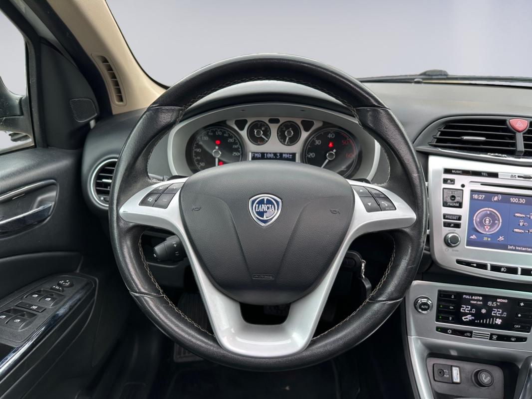 Lancia Delta VPC 1.6 MULTIJET 16V 120 DPF INTENSA. / Garantie 12 Mois Toit ouvrant