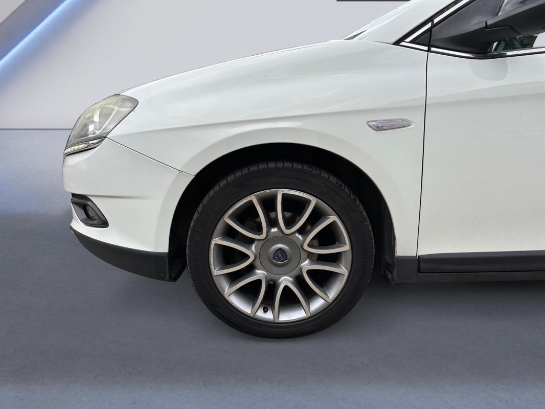 Lancia Delta VPC 1.6 MULTIJET 16V 120 DPF INTENSA. / Garantie 12 Mois Toit ouvrant