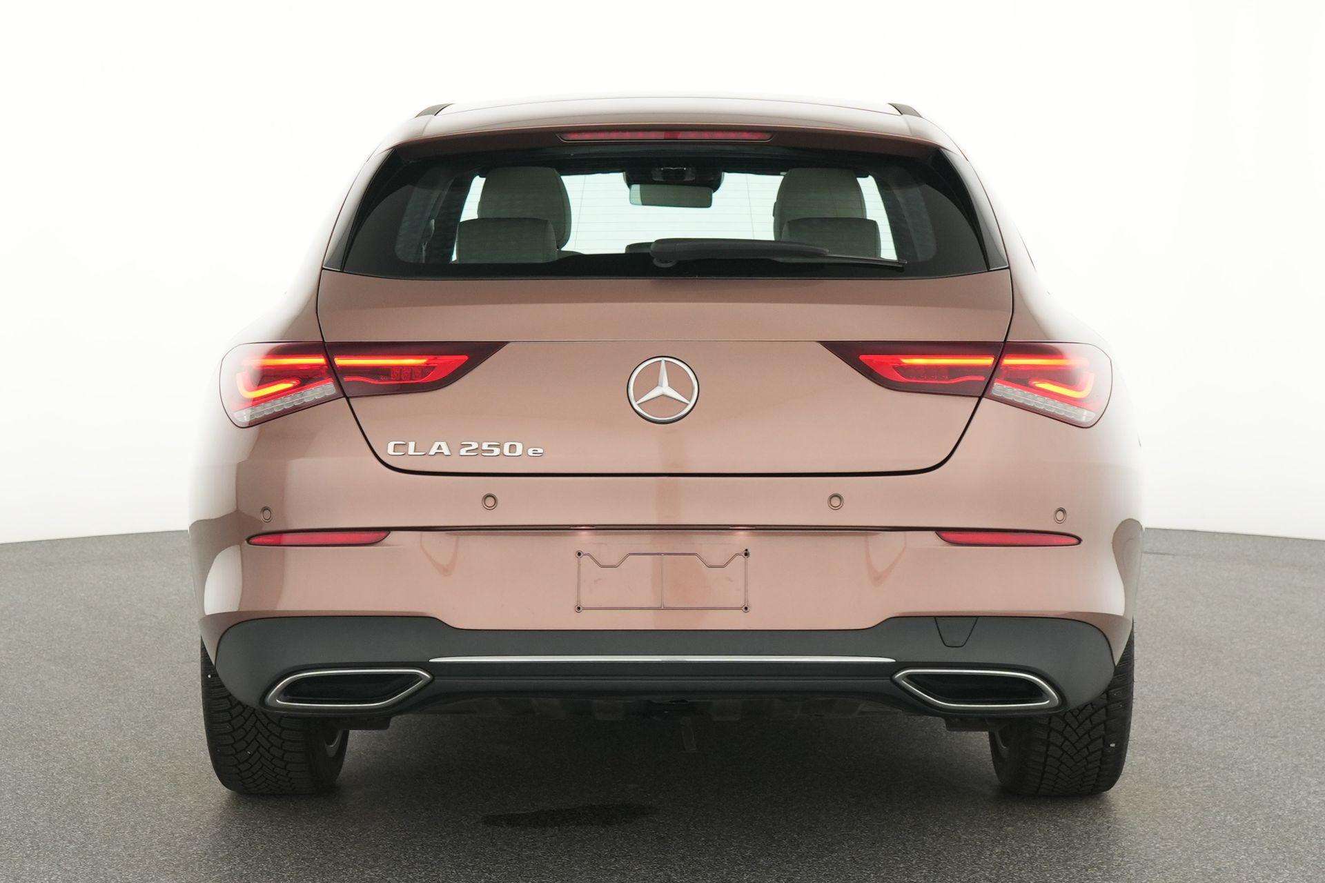 Mercedes-Benz CLA 250 e Shooting Brake Business Solution 250 e Luxury Li
