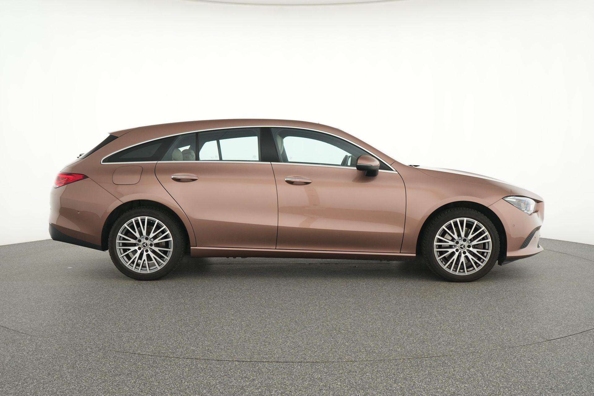Mercedes-Benz CLA 250 e Shooting Brake Business Solution 250 e Luxury Li
