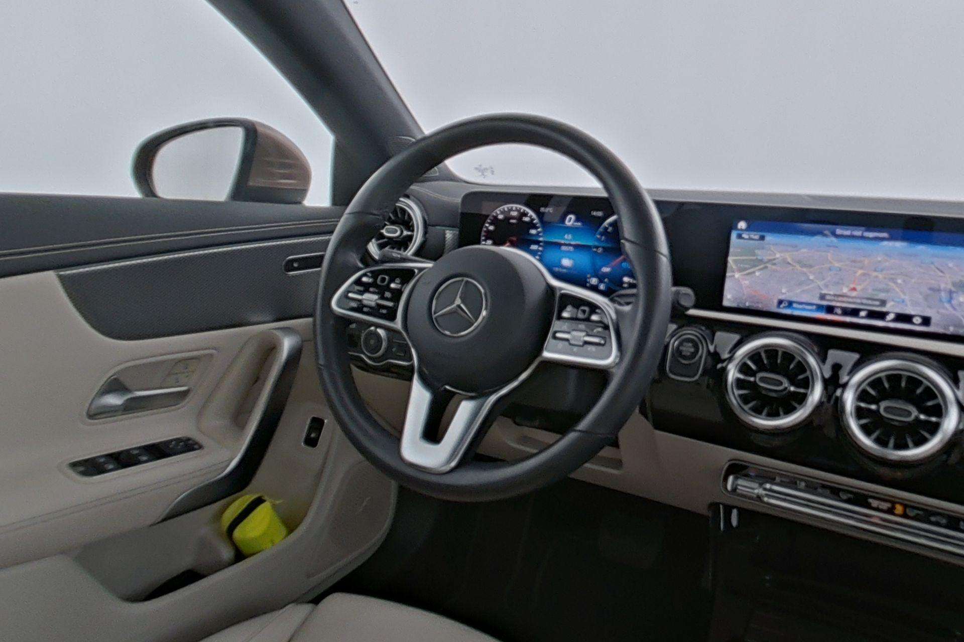 Mercedes-Benz CLA 250 e Shooting Brake Business Solution 250 e Luxury Li