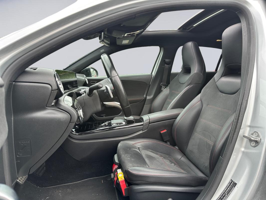 Mercedes-Benz Classe A 180 d 7G-DCT AMG Line TOIT OUVRANT/CAMERA DE RECUL/GARANTIE 12 MOIS