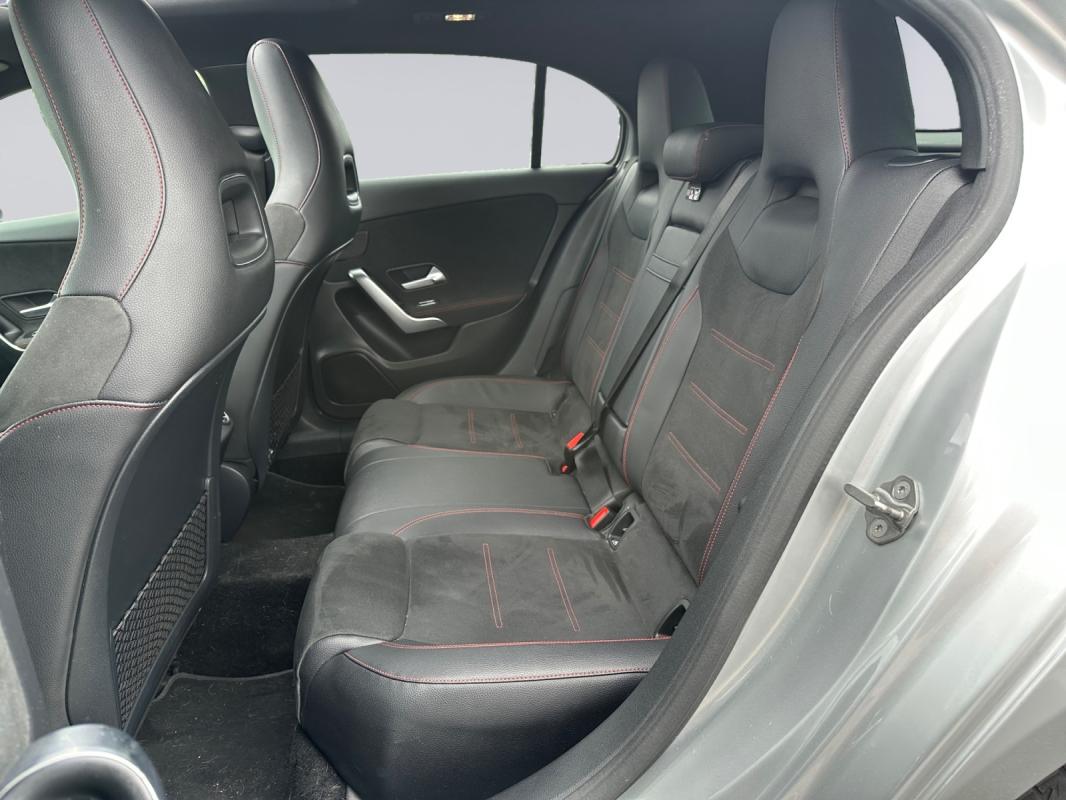 Mercedes-Benz Classe A 180 d 7G-DCT AMG Line TOIT OUVRANT/CAMERA DE RECUL/GARANTIE 12 MOIS