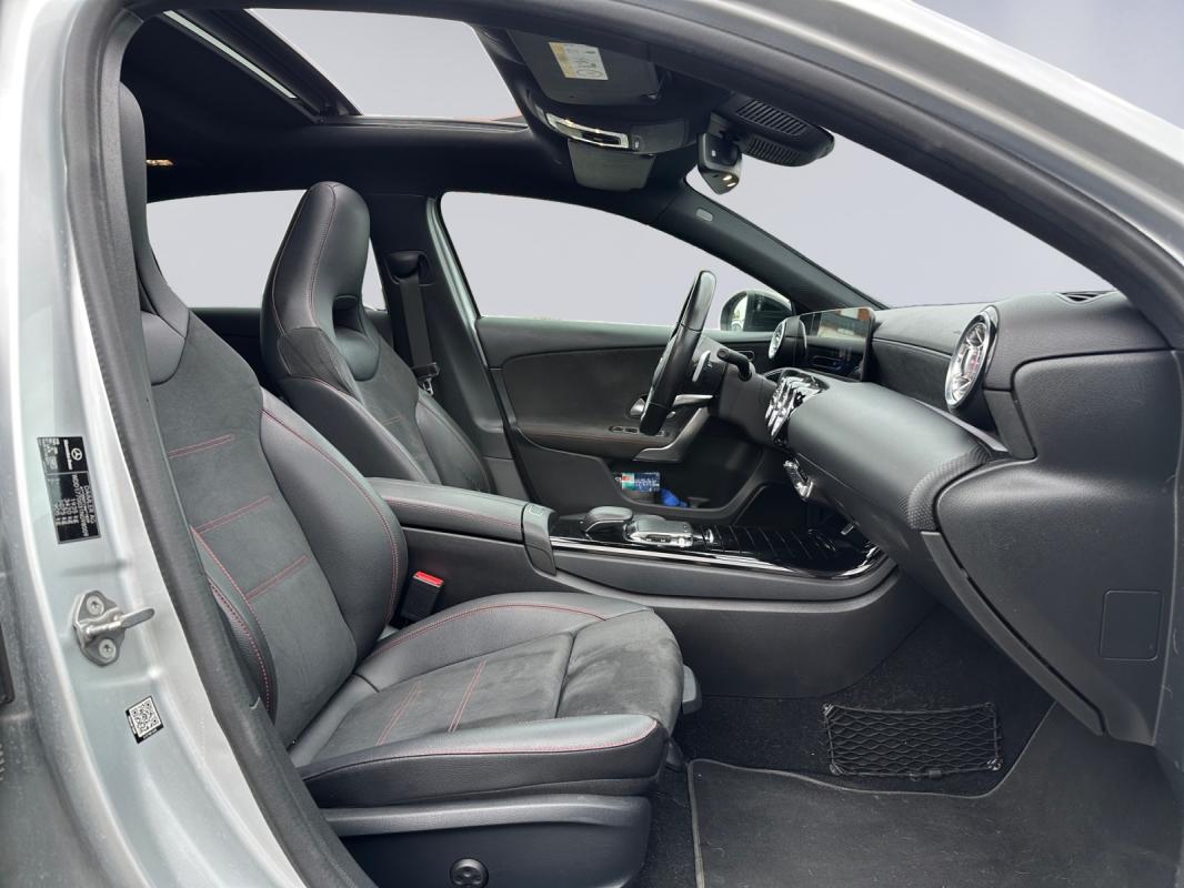 Mercedes-Benz Classe A 180 d 7G-DCT AMG Line TOIT OUVRANT/CAMERA DE RECUL/GARANTIE 12 MOIS