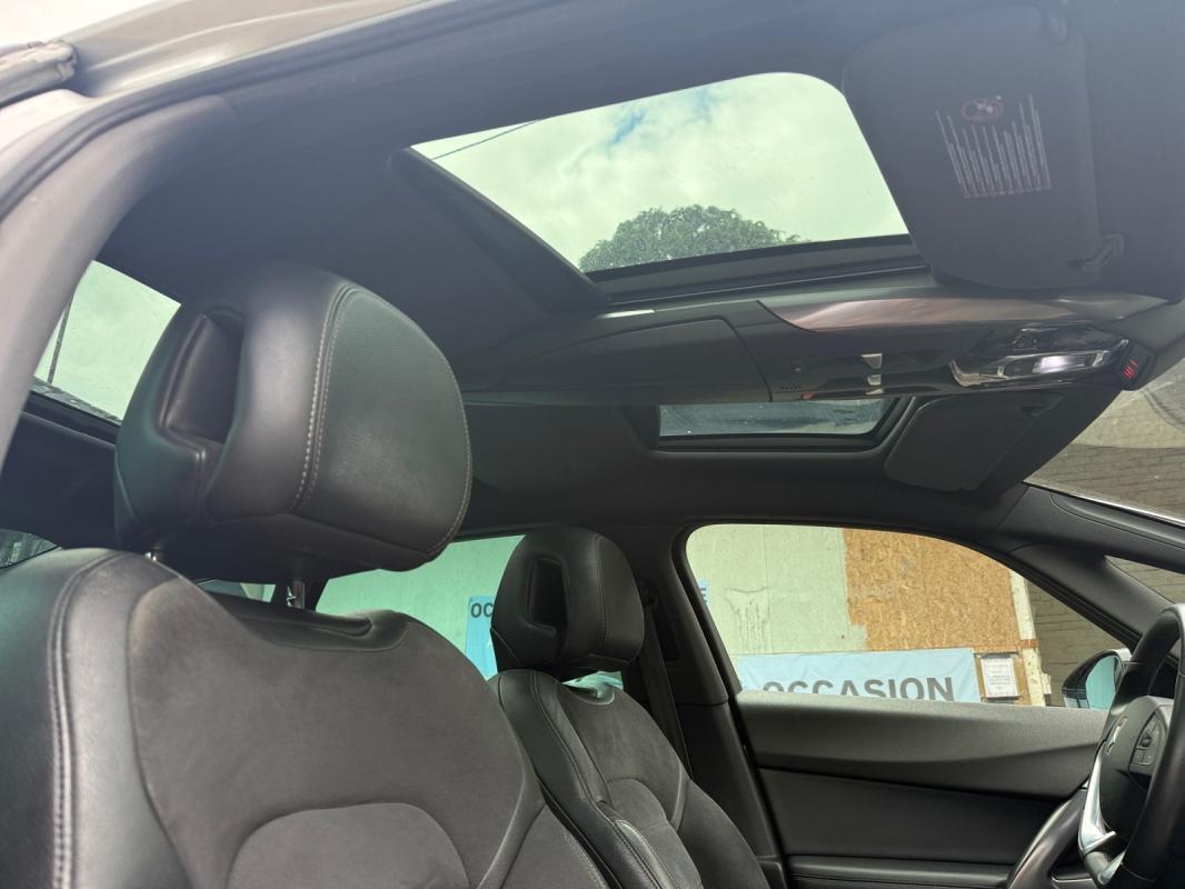 Citroen Ds5 Toit panoramique / Entretient complet Garantie 12 Mois