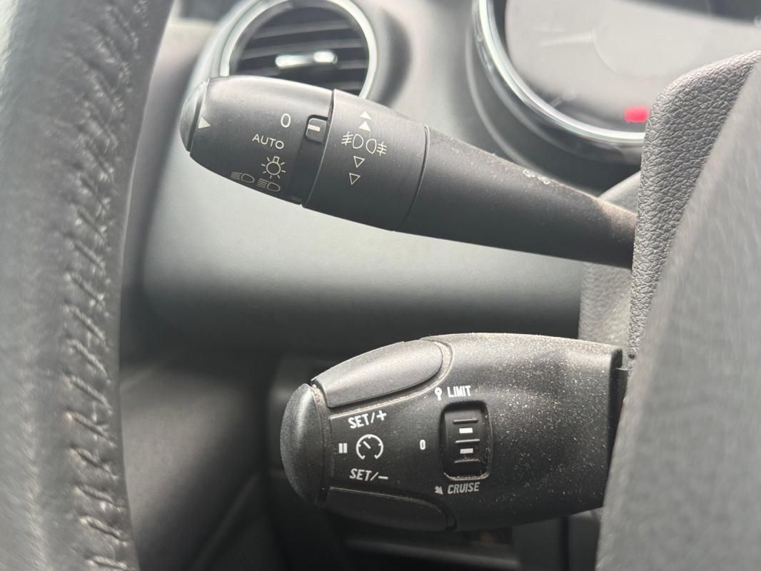 Peugeot 5008 1.6 HDi 110ch BVM6 Confort Pack 5pl / 1ÈRE MAIN GARANTIE 12 MOIS RADAR RECUL