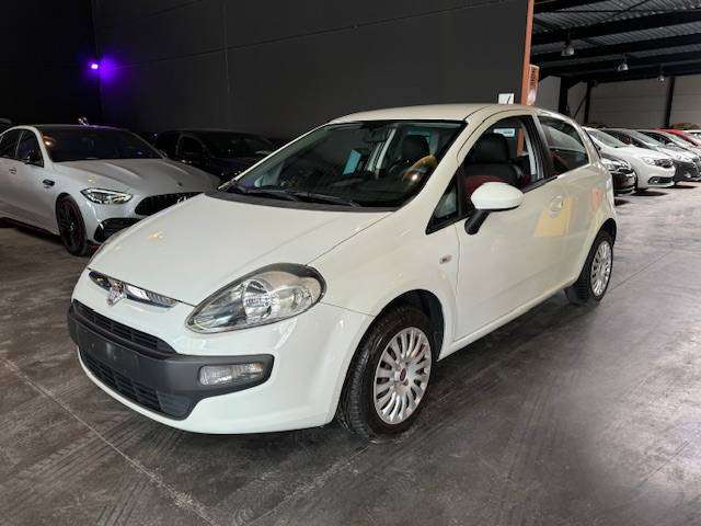 Fiat Punto Evo 1.4 AUTOMATIQUE - CARNET FULL - A/C - RADIO CD/USB/AUX -
