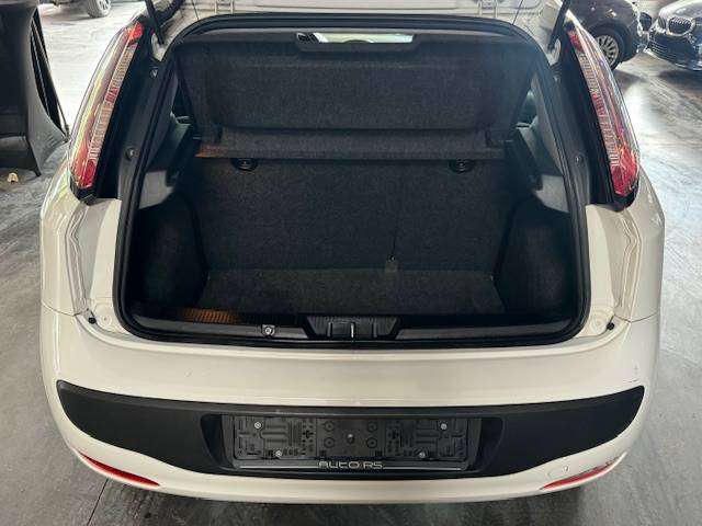 Fiat Punto Evo 1.4 AUTOMATIQUE - CARNET FULL - A/C - RADIO CD/USB/AUX -