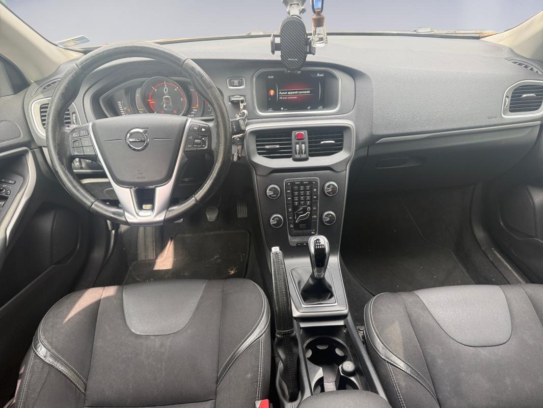 Volvo V40 BUSINESS D2 120 Momentum / Garantie 12 mois
