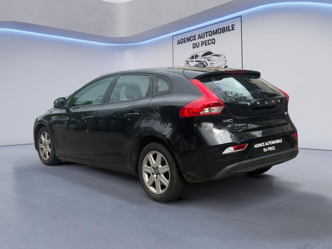 Volvo V40 BUSINESS D2 120 Momentum / Garantie 12 mois