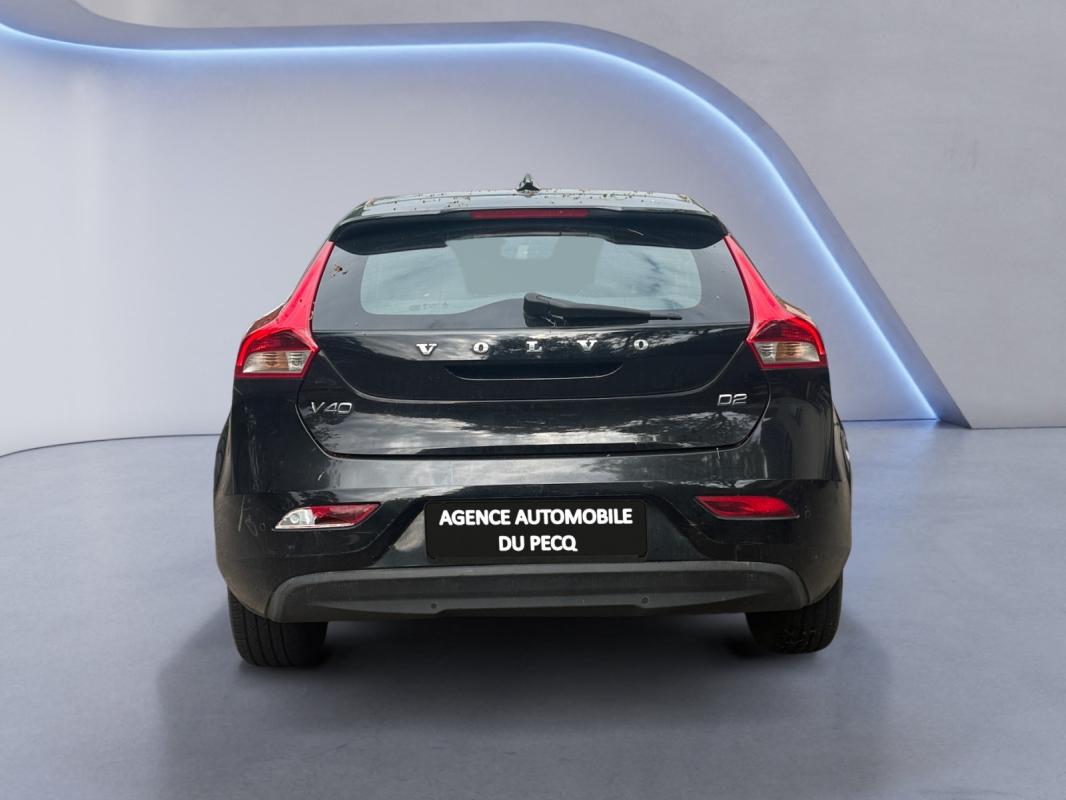 Volvo V40 BUSINESS D2 120 Momentum / Garantie 12 mois