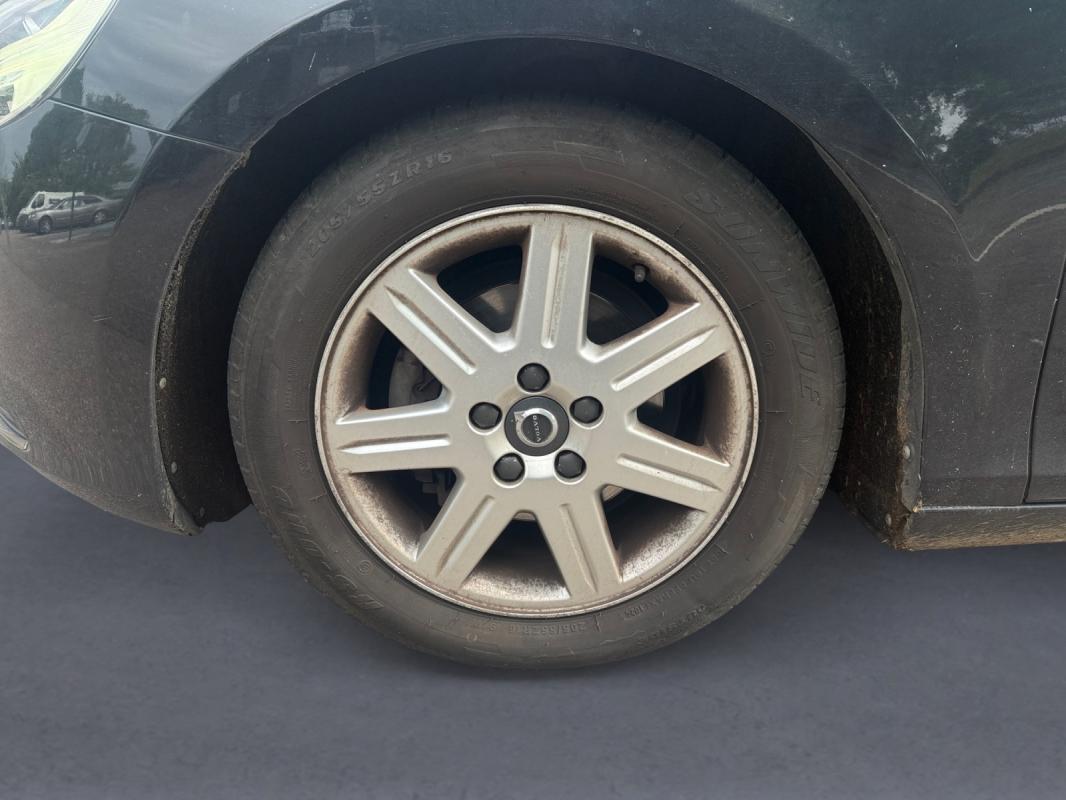 Volvo V40 BUSINESS D2 120 Momentum / Garantie 12 mois