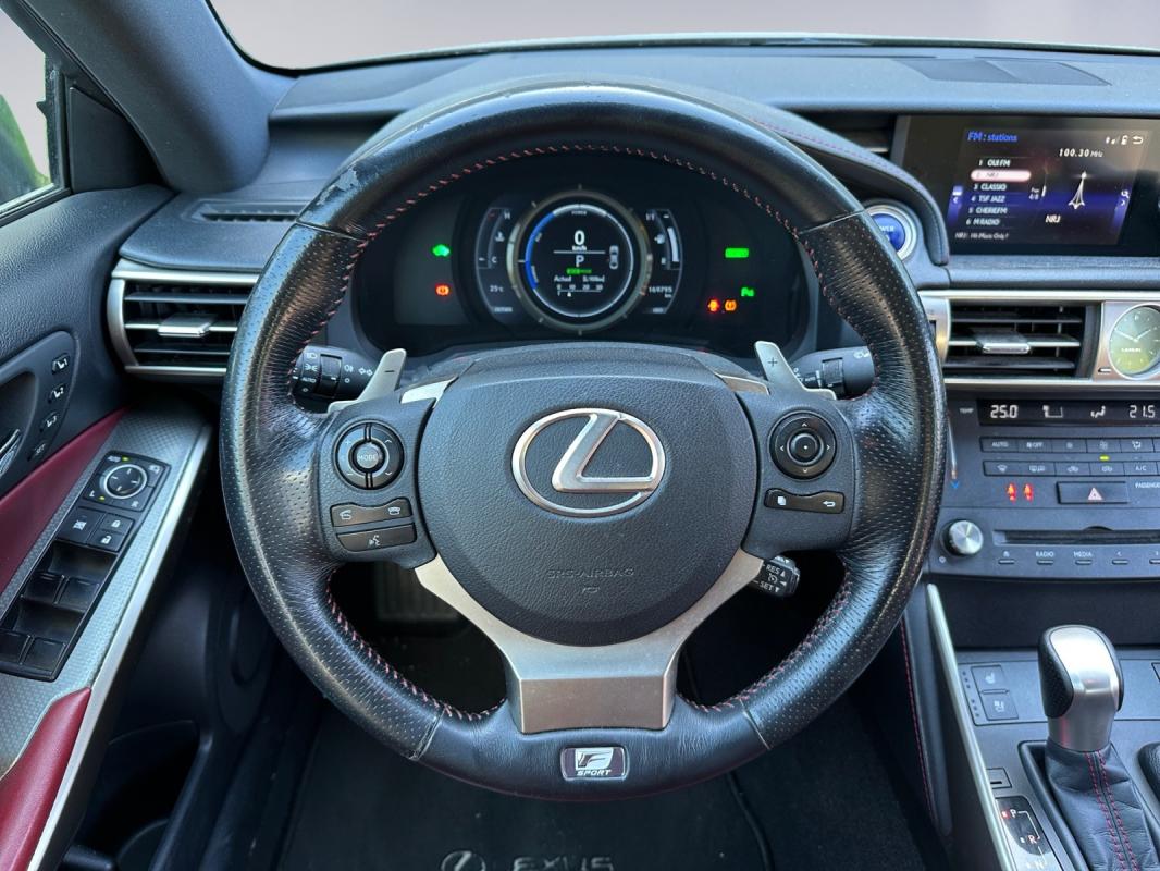 Lexus Is 300h F Sport / GARANTIE 12 MOIS ENTRETIEN COMPLET SIÈGES CHAUFFANTS ET VENTILÉS
