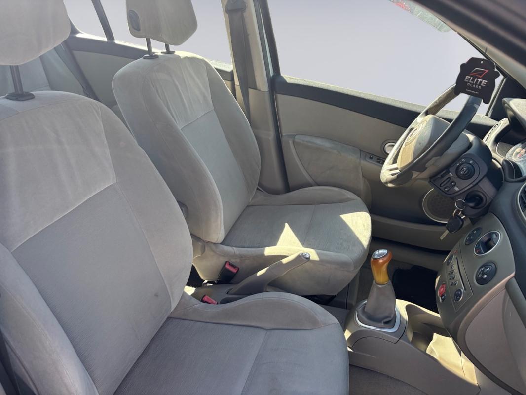 Renault Clio III TCE 100 Privilège / GARANTIE 12 MOIS
