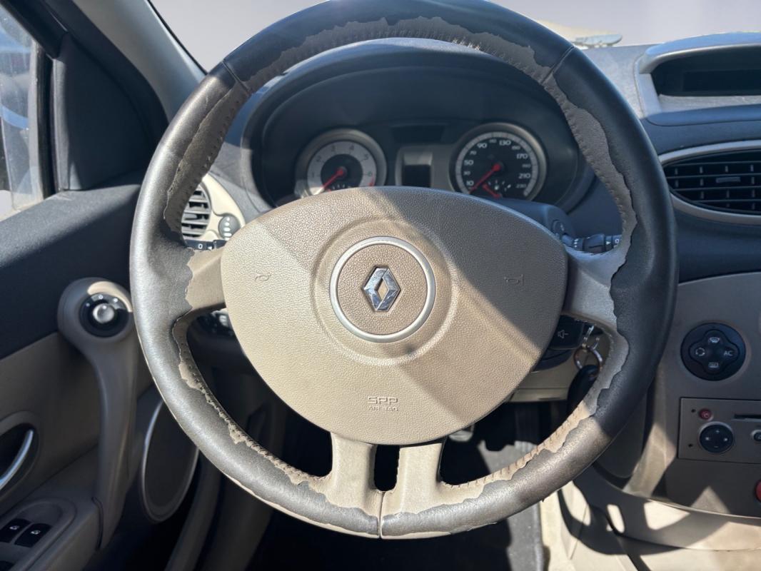 Renault Clio III TCE 100 Privilège / GARANTIE 12 MOIS